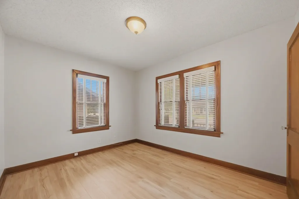 1617 W Mccormick Wichita KS 67213