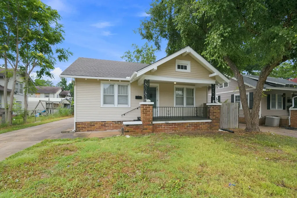 1617 W Mccormick Wichita KS 67213