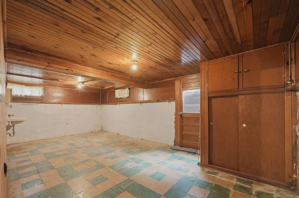 1617 W Mccormick Wichita KS 67213