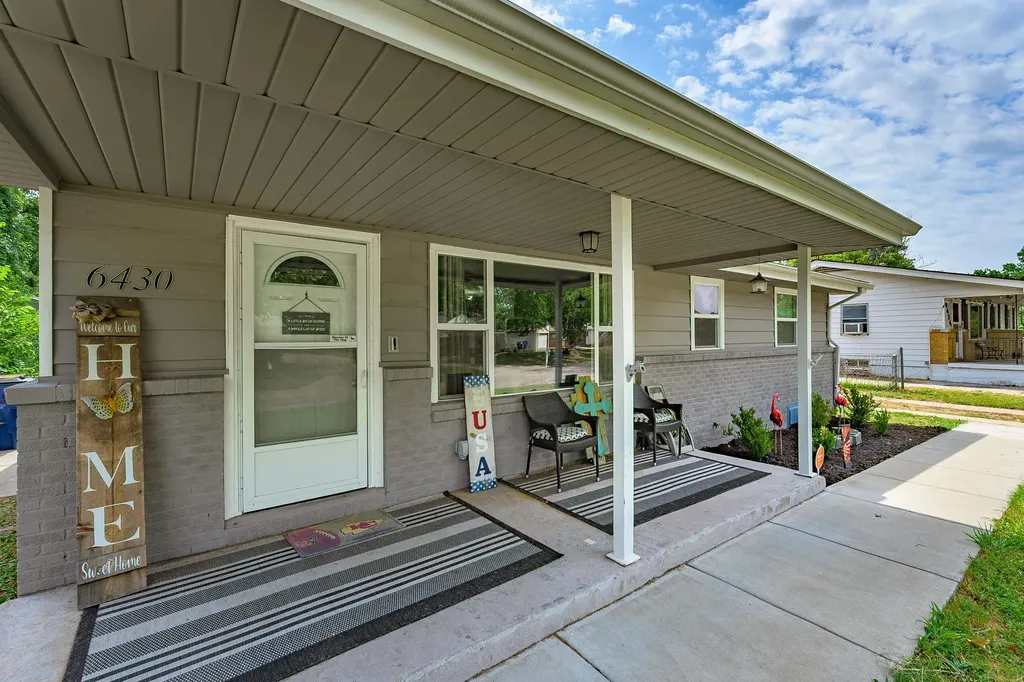 6430 N Longmont Street Park City KS 67219