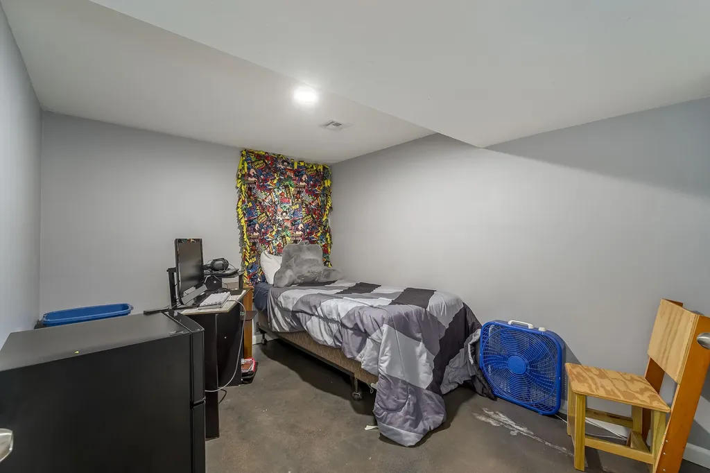 6430 N Longmont Street Park City KS 67219