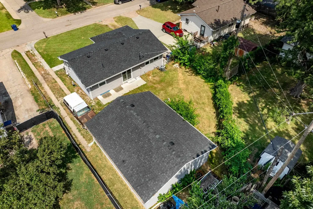6430 N Longmont Street Park City KS 67219