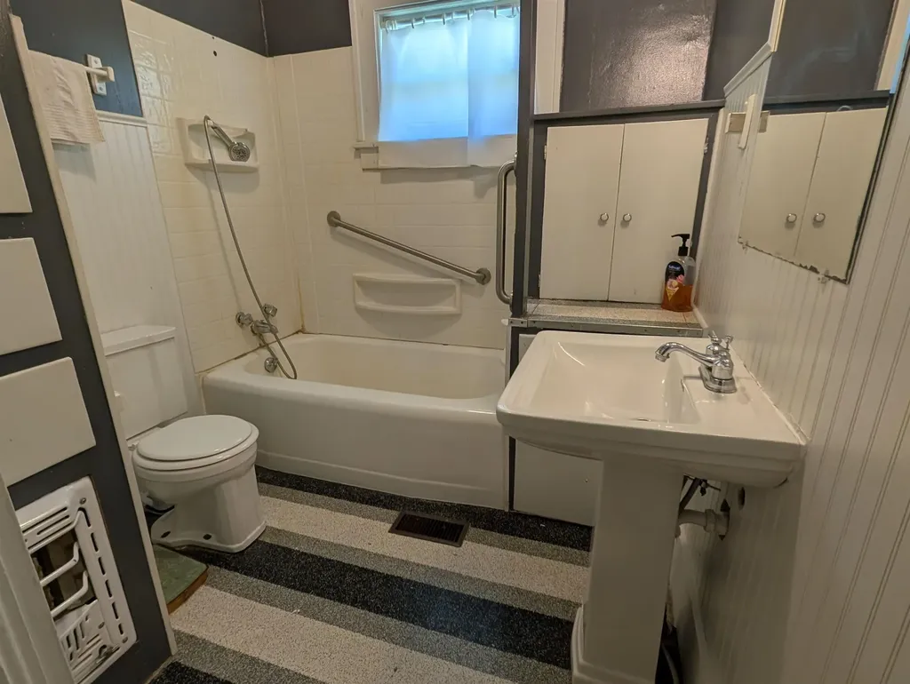 617 N Jefferson Wellington KS 67152