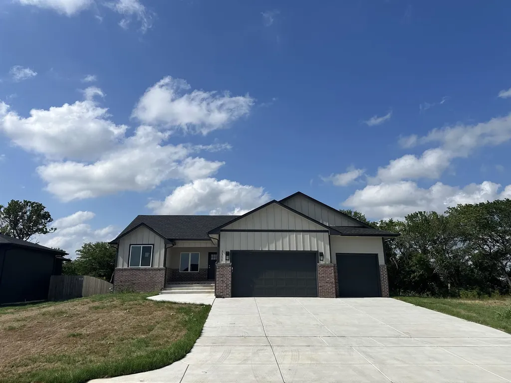 3311 S Linden Court Wichita KS 67210