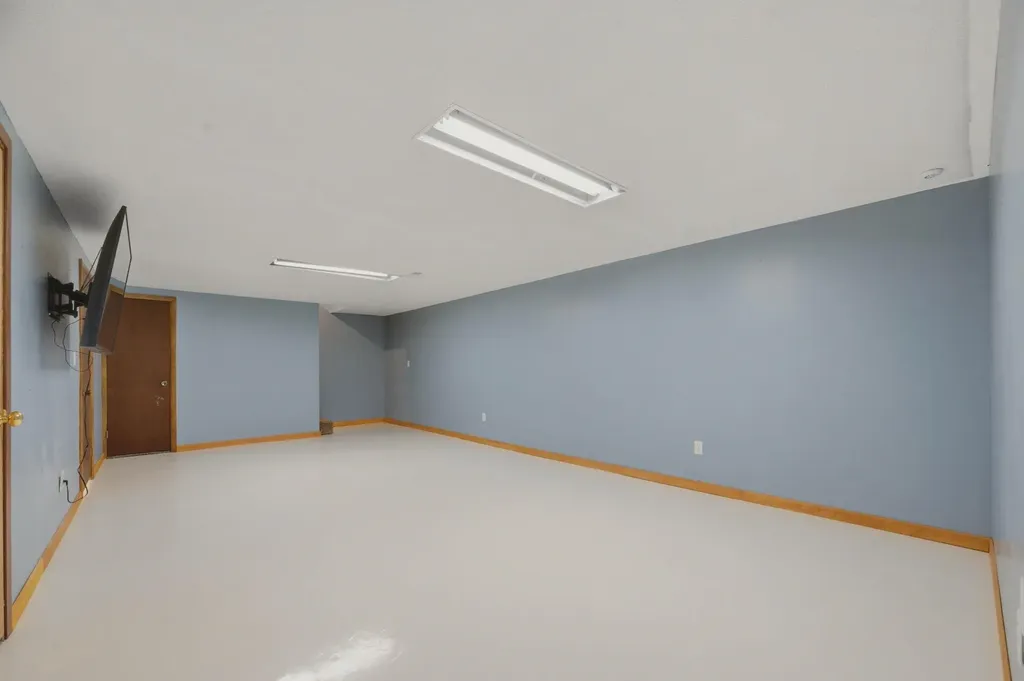 413 S 5th Colwich KS 67030