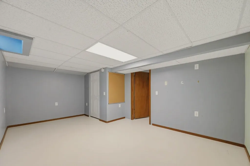 413 S 5th Colwich KS 67030