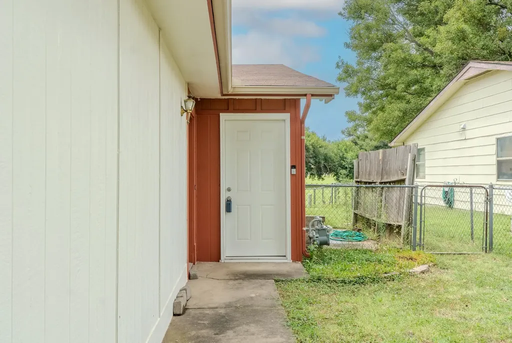 203 S Westview Drive Derby KS 67037