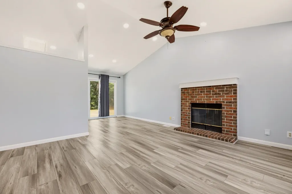 2530 N Beacon Hill Street Wichita KS 67220