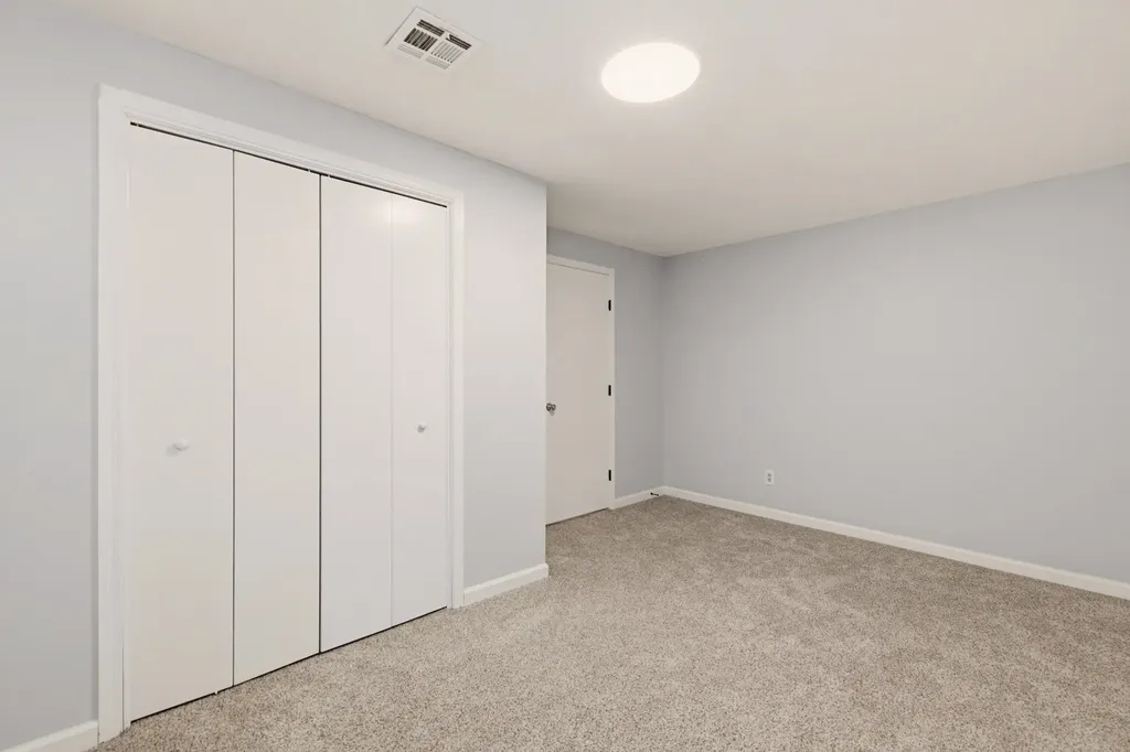 2530 N Beacon Hill Street Wichita KS 67220