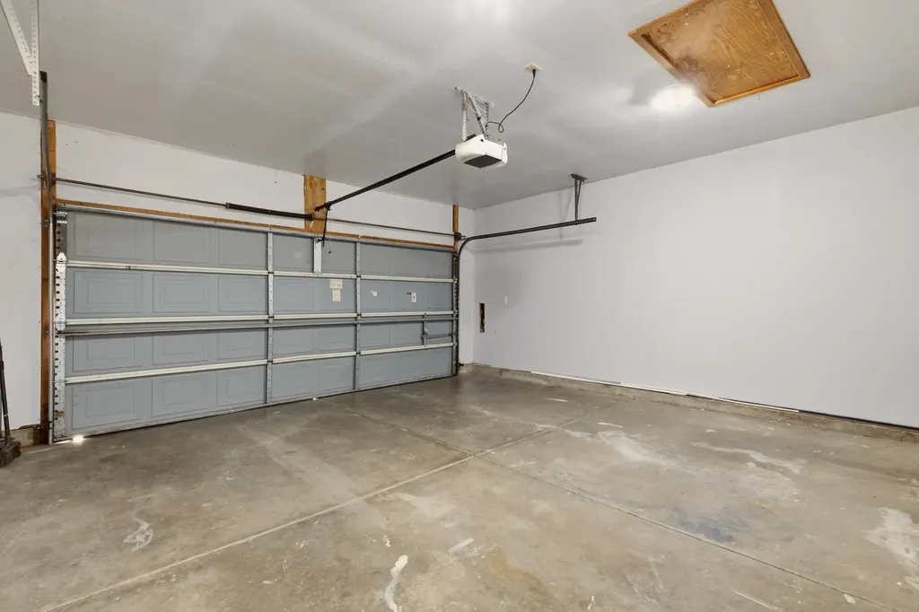 2530 N Beacon Hill Street Wichita KS 67220