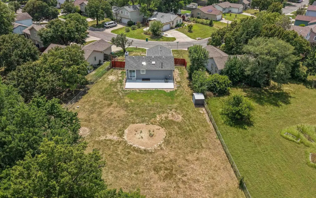 2530 N Beacon Hill Street Wichita KS 67220