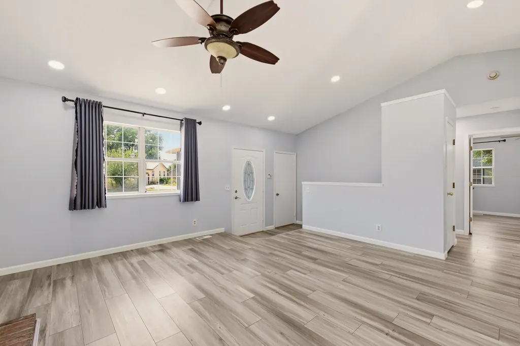 2530 N Beacon Hill Street Wichita KS 67220