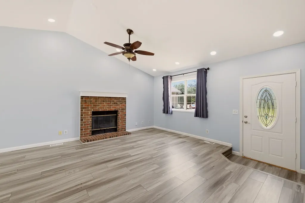 2530 N Beacon Hill Street Wichita KS 67220