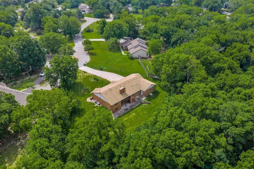 1531 N Milton Derby KS 67037