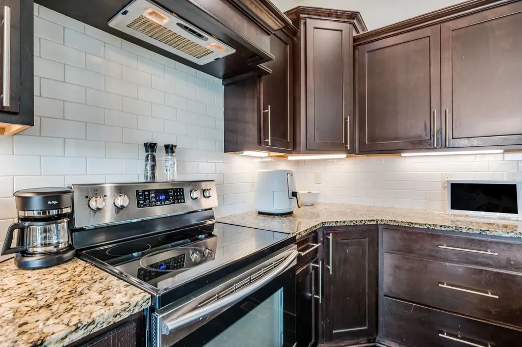 5651 S 127th Derby KS 67037