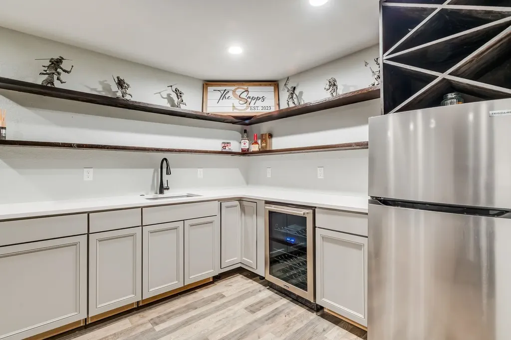 5651 S 127th Derby KS 67037