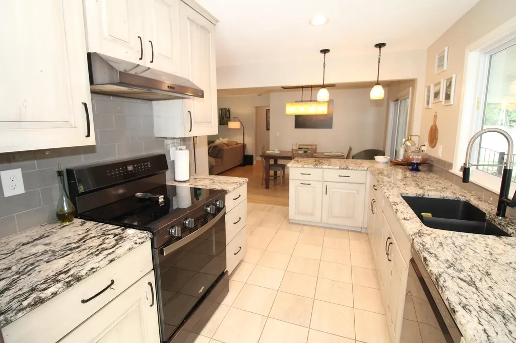 9701 W Kenny Lane Wichita KS 67212