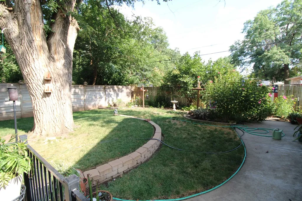 9701 W Kenny Lane Wichita KS 67212