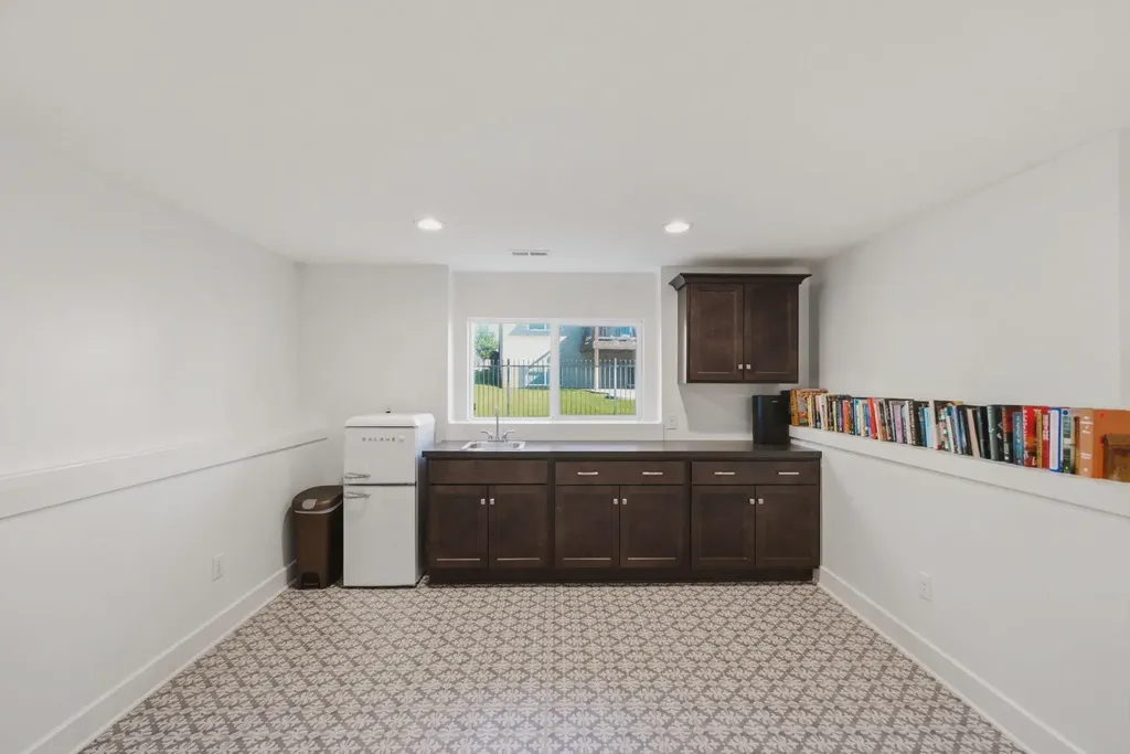 8206 W Kackley Circle Wichita KS 67205
