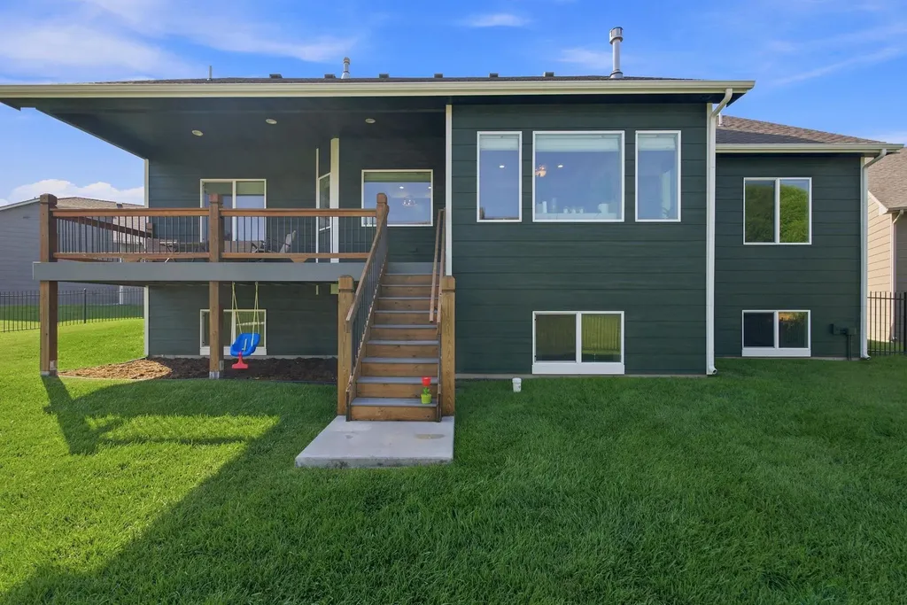 8206 W Kackley Circle Wichita KS 67205