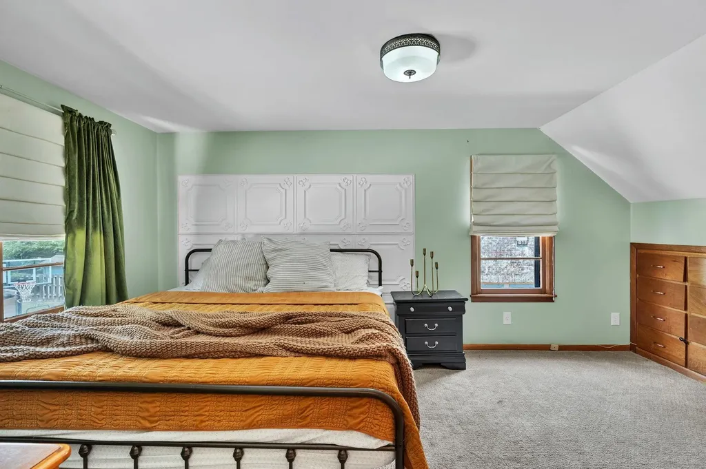 633 S Broadview Wichita KS 67218
