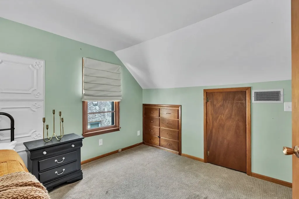 633 S Broadview Wichita KS 67218