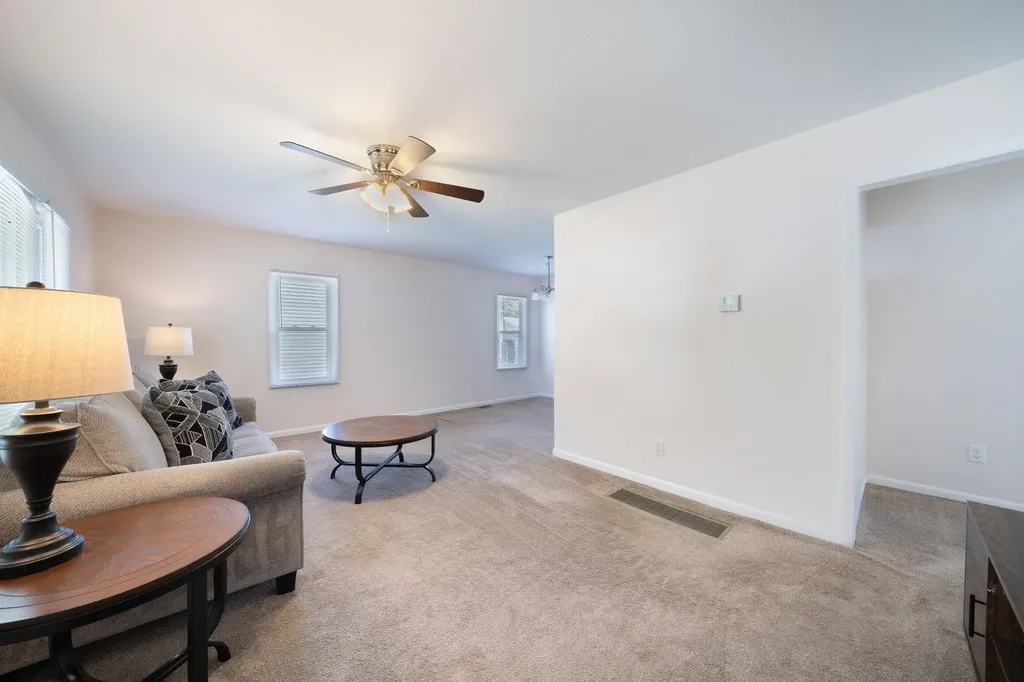 2260 S Victoria Street Wichita KS 67211