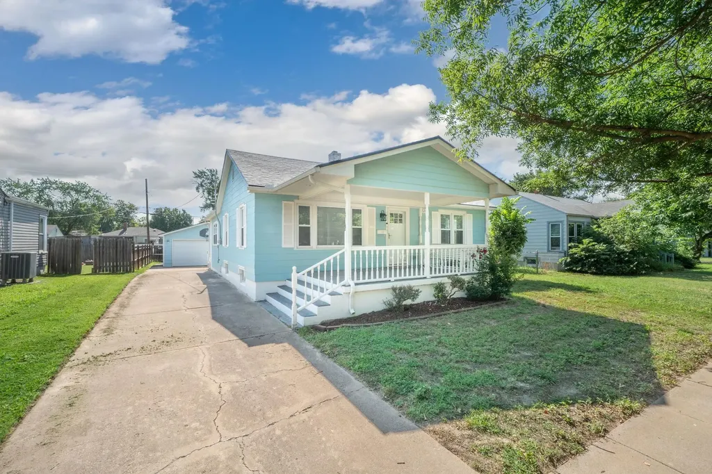 2260 S Victoria Street Wichita KS 67211