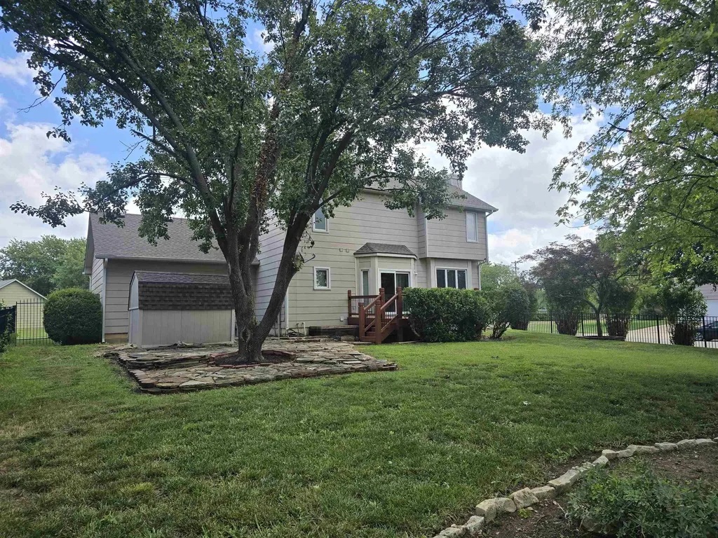 3809 N Rushwood Wichita KS 67226