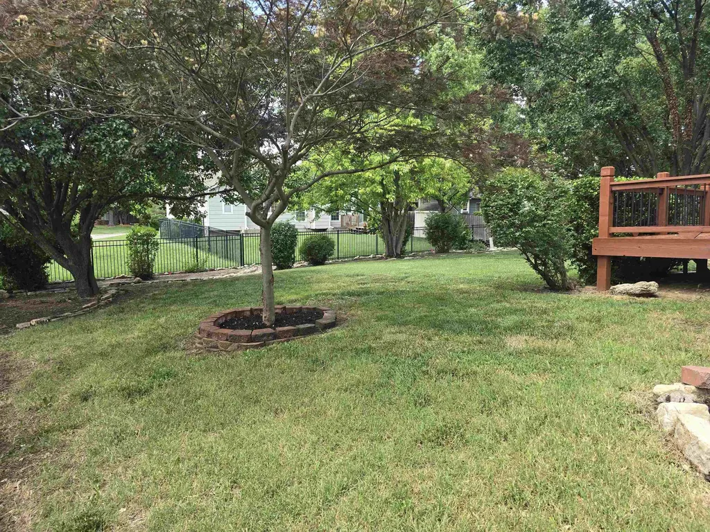 3809 N Rushwood Wichita KS 67226
