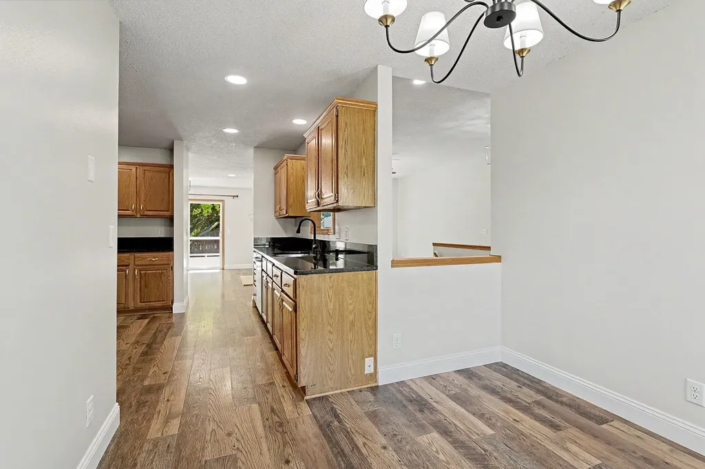 254 N Lakeside Drive Andover KS 67002