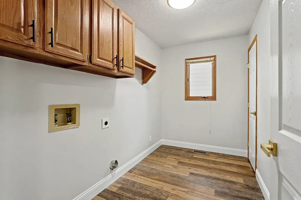 254 N Lakeside Drive Andover KS 67002