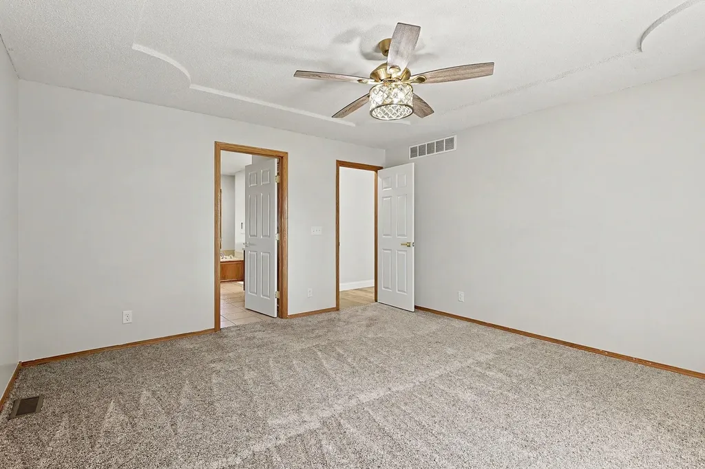 254 N Lakeside Drive Andover KS 67002