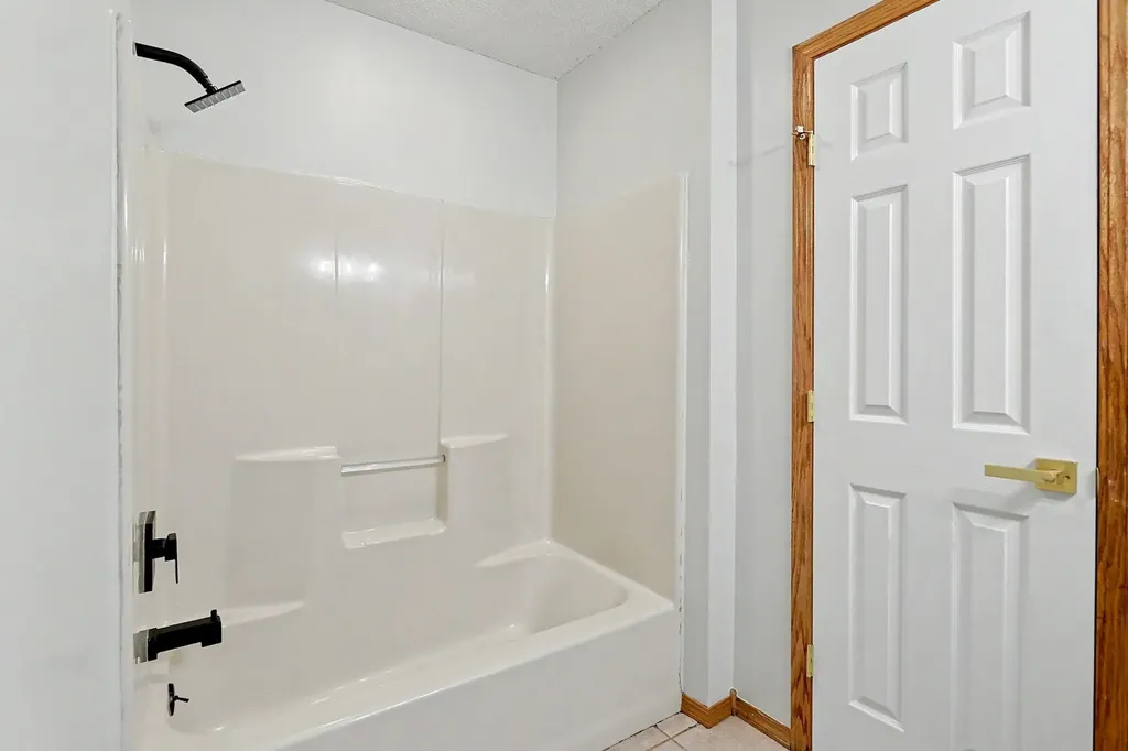 254 N Lakeside Drive Andover KS 67002
