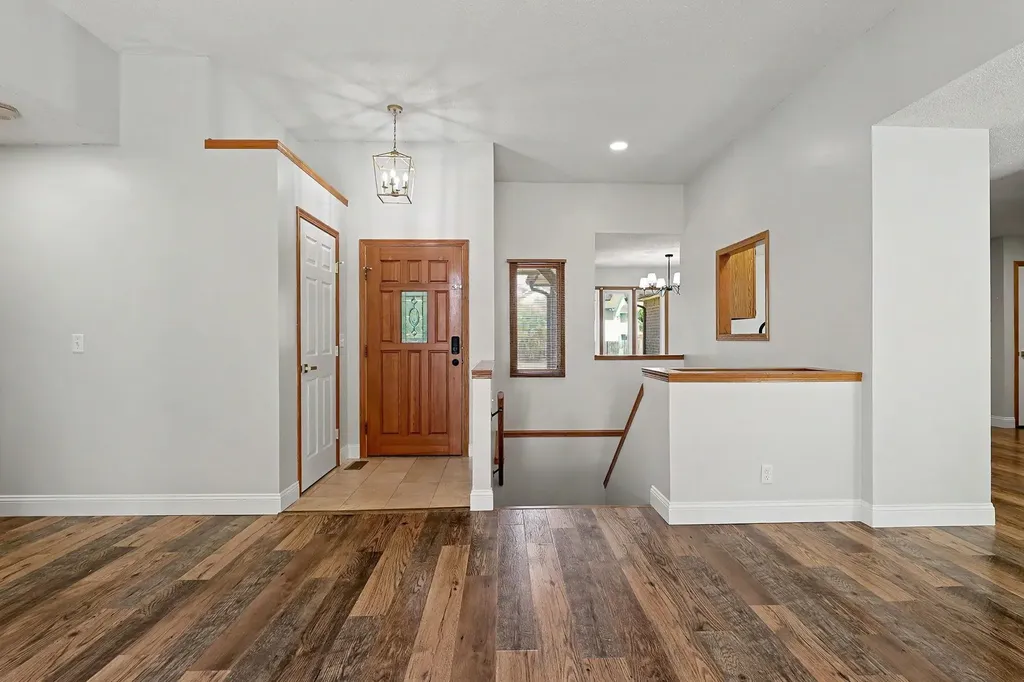 254 N Lakeside Drive Andover KS 67002