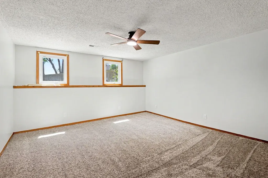 254 N Lakeside Drive Andover KS 67002