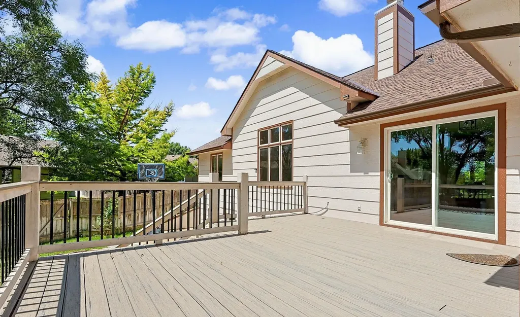 254 N Lakeside Drive Andover KS 67002