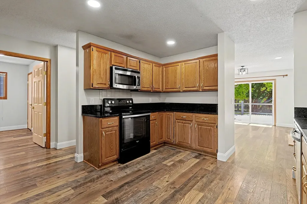 254 N Lakeside Drive Andover KS 67002