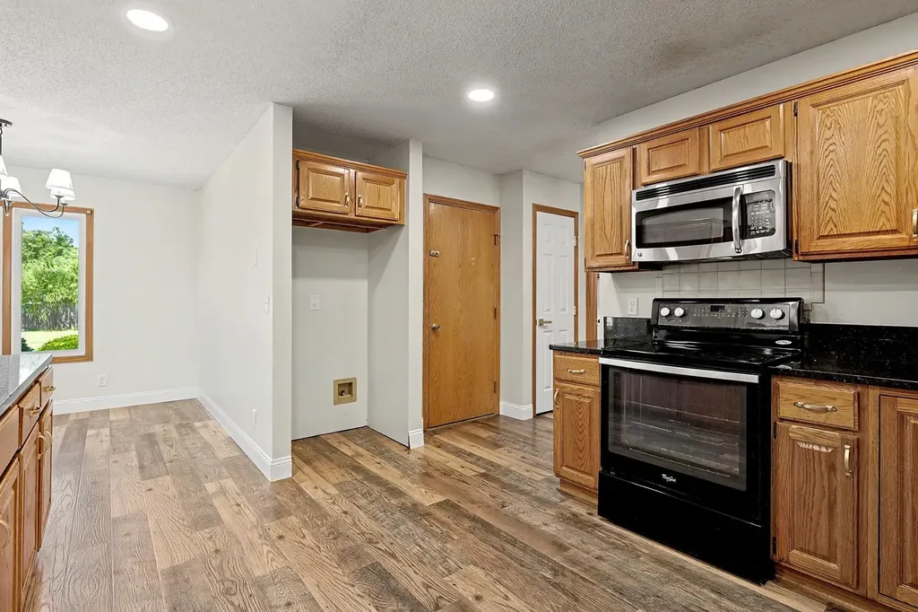 254 N Lakeside Drive Andover KS 67002