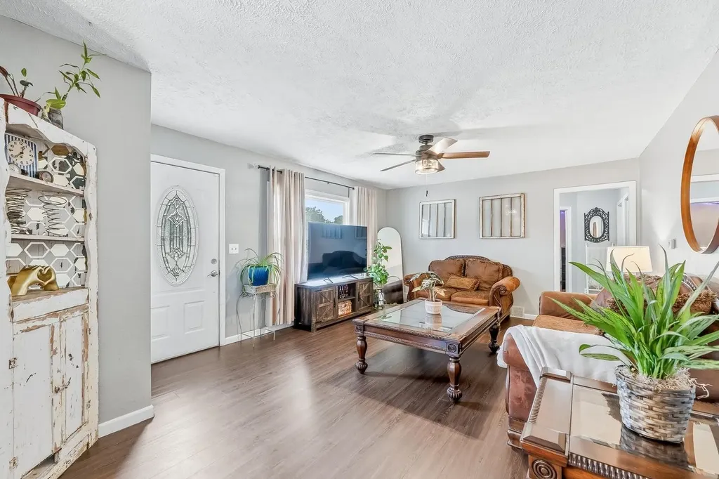 224 W Poplar Arkansas City KS 67005