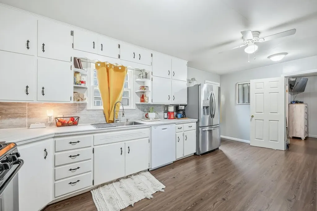 224 W Poplar Arkansas City KS 67005