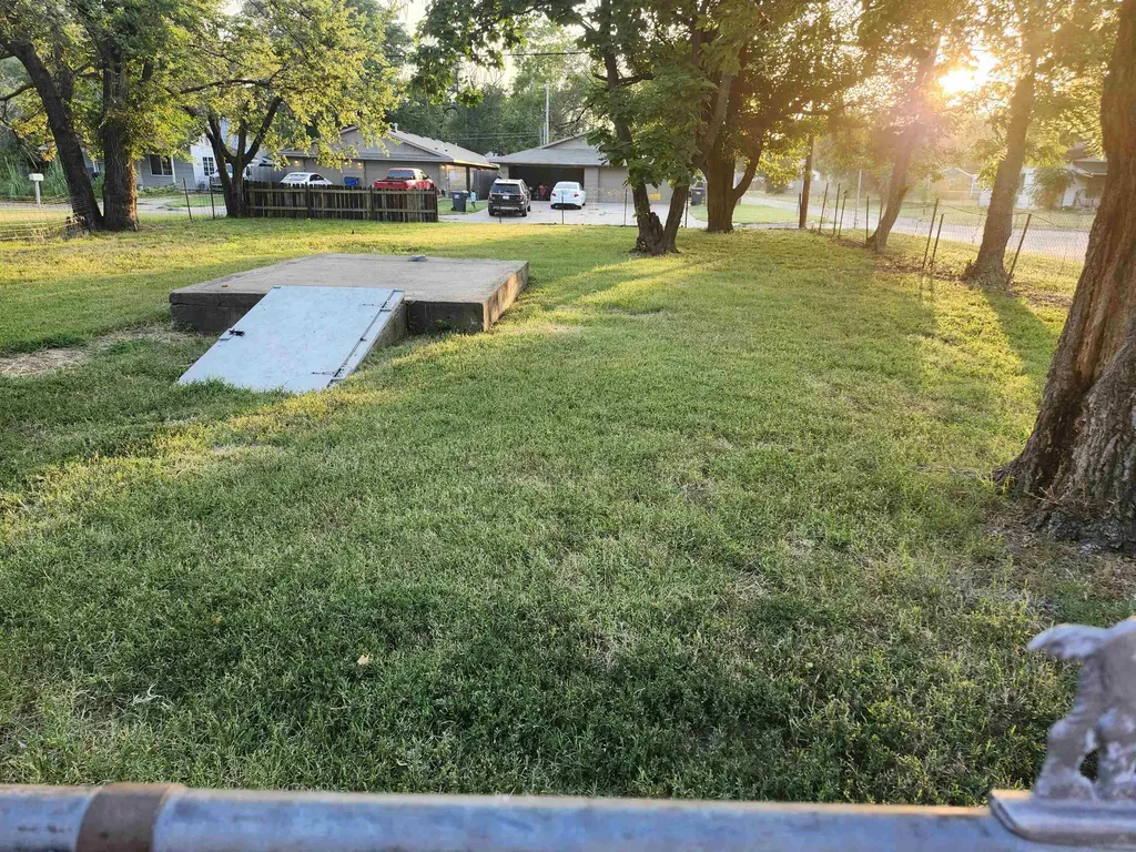 4521 W Newell Avenue Wichita KS 67212