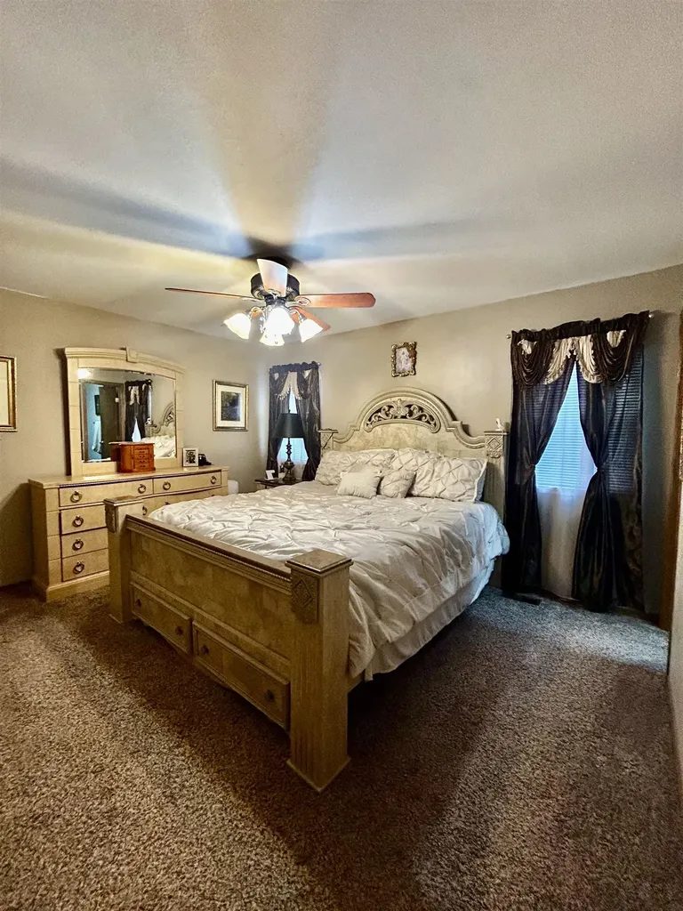 2425 N Beacon Hill Wichita KS 67220