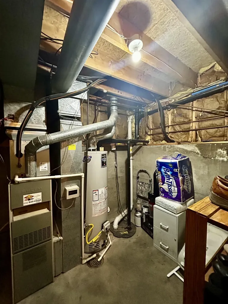 2425 N Beacon Hill Wichita KS 67220
