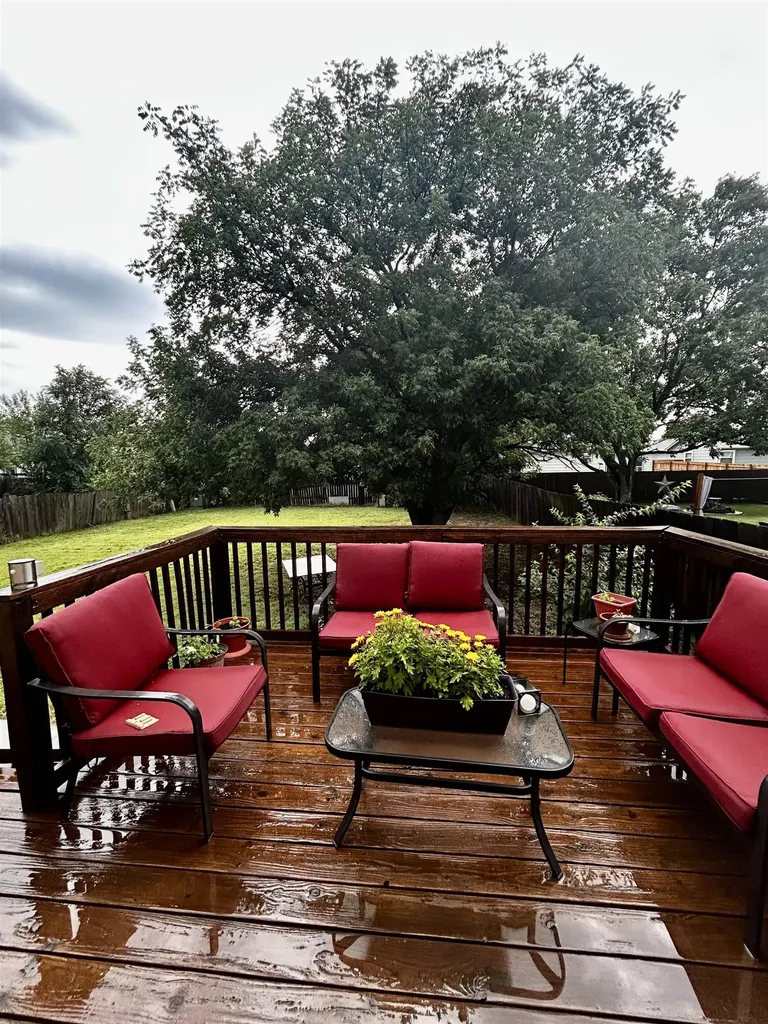 2425 N Beacon Hill Wichita KS 67220