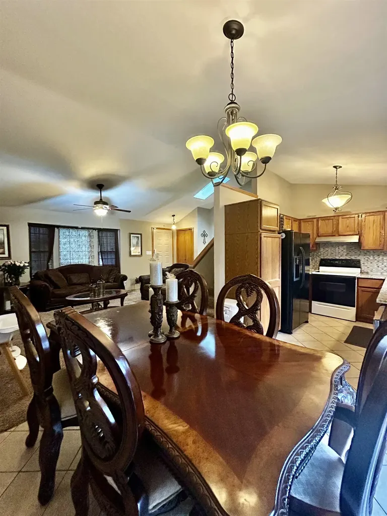 2425 N Beacon Hill Wichita KS 67220