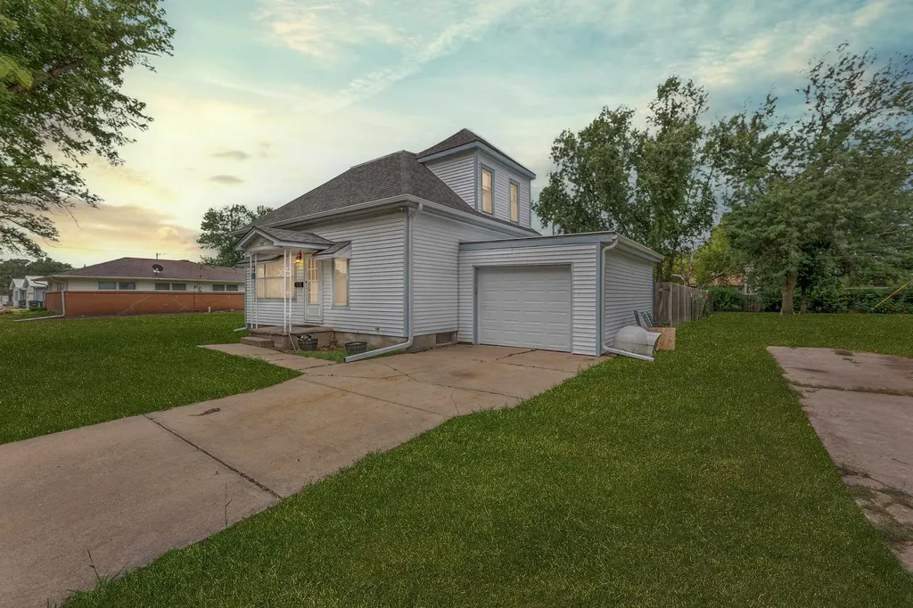 505 Sweezy Halstead KS 67056