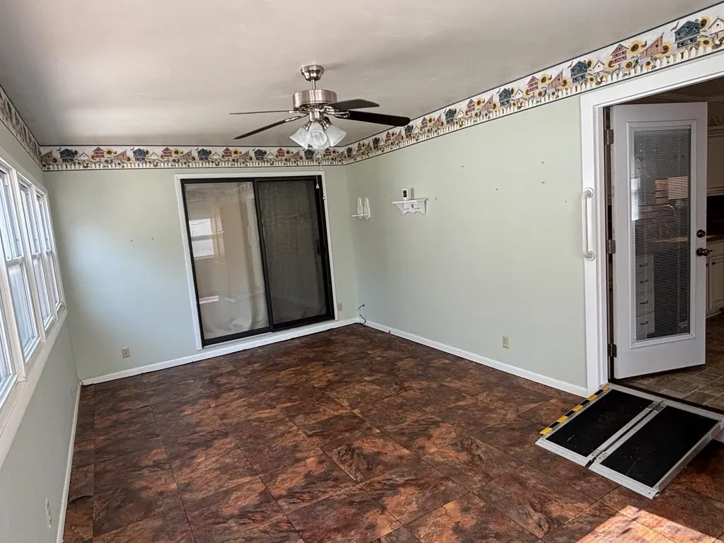 528 W 7th Haysville KS 67060