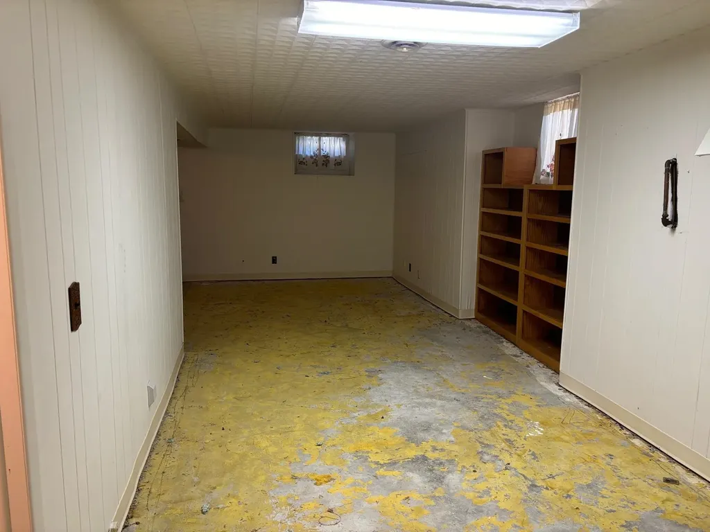 528 W 7th Haysville KS 67060