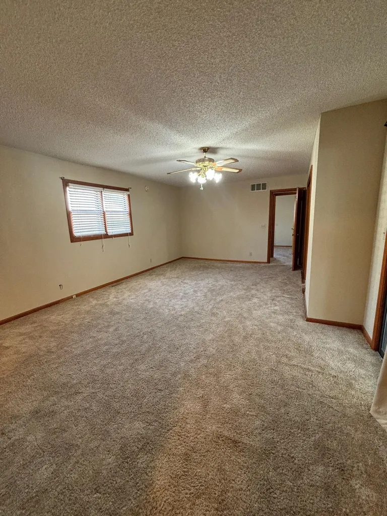 528 W 7th Haysville KS 67060